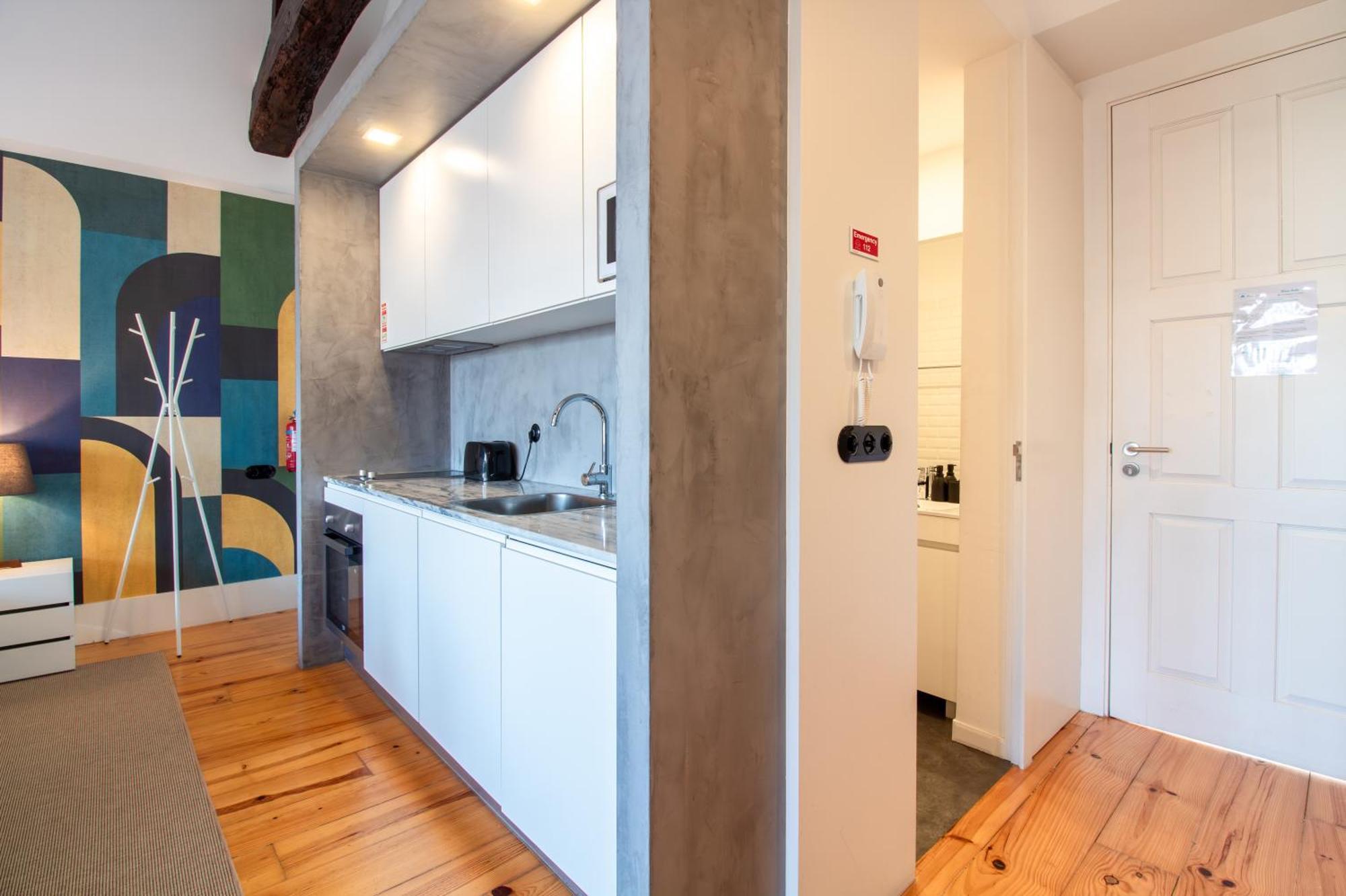 Lovelystay - Dirk Apartment - Almada 4º F Porto Exterior photo